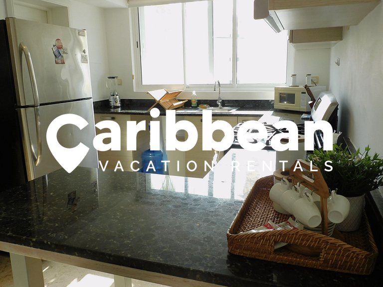 Ocean views condo and private beach in Playa Turquesa