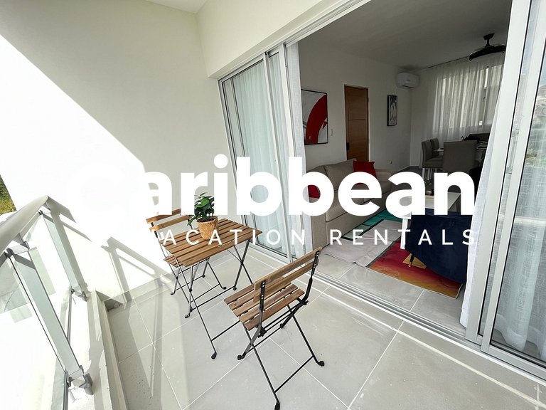 Beauty new beach apartment with private access to Arena Gord