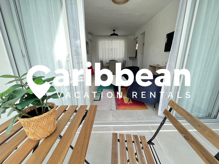 Beauty new beach apartment with private access to Arena Gord