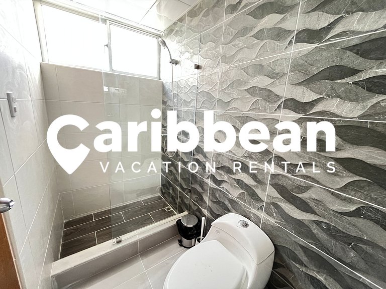 Beauty new beach apartment with private access to Arena Gord