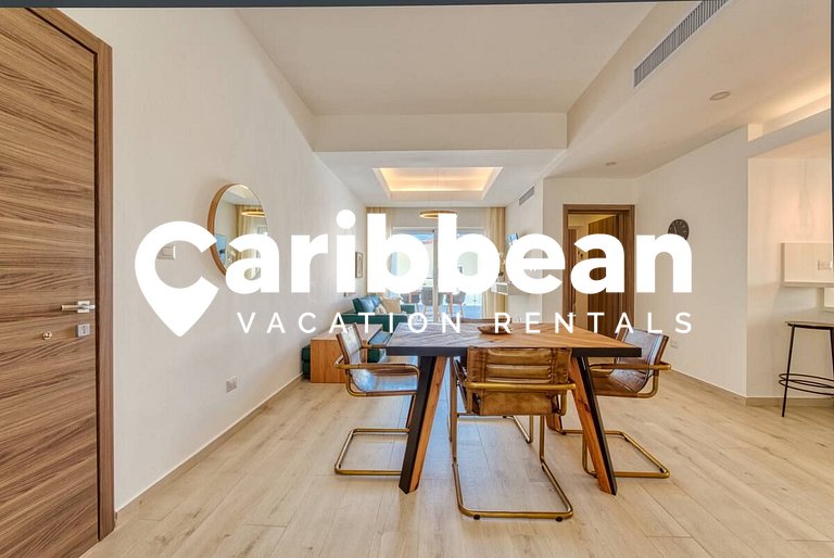 Elegant Seaside Retreat | Playa Coral