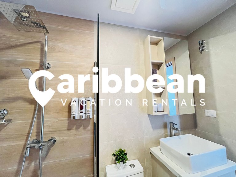 Dream pool views apartment close to the beach