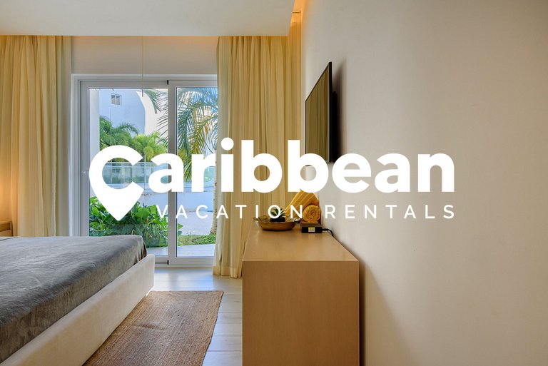 Ground Floor Poolside Retreat | Playa Coral