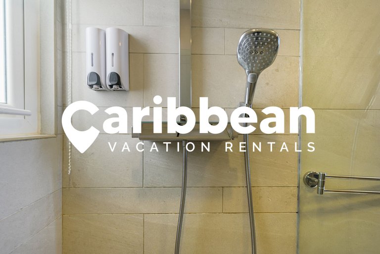 Ground Floor Poolside Retreat | Playa Coral