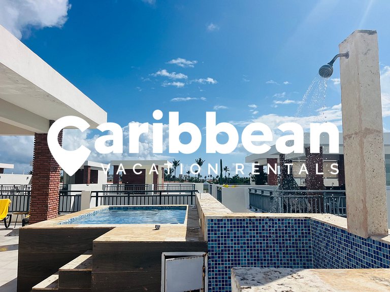 Cozy Penthouse w/ Private Picuzzi – Walk to Bavaro Beach!