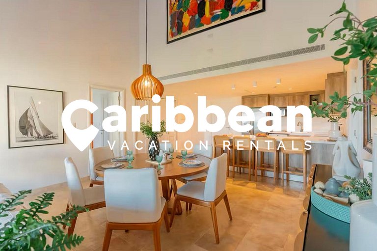 Oceanfront Paradise: Private Beach Access