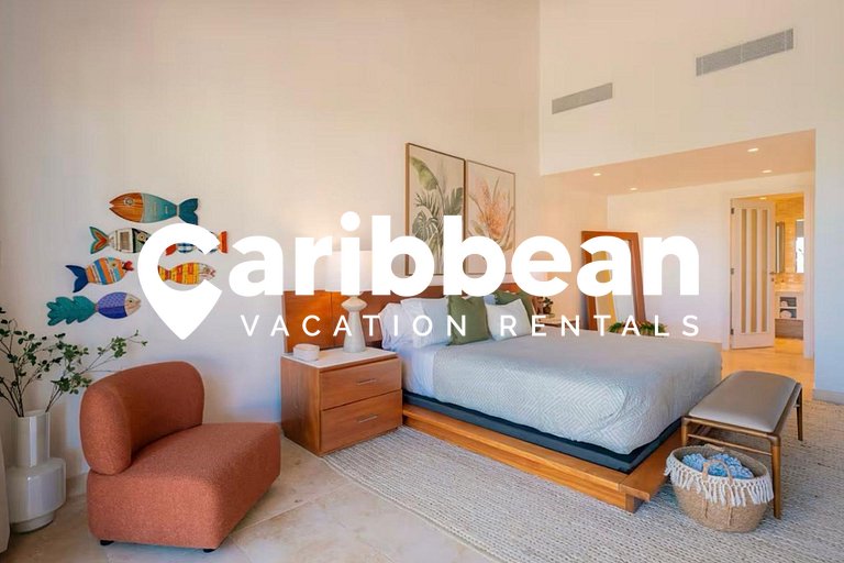 Oceanfront Paradise: Private Beach Access