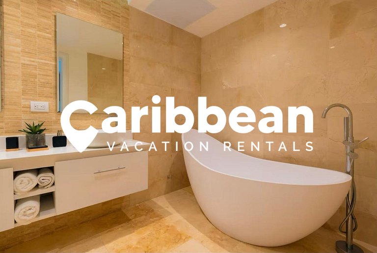 Oceanfront Paradise: Private Beach Access