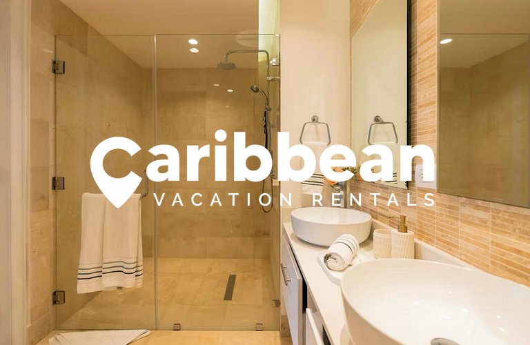 Oceanfront Paradise: Private Beach Access