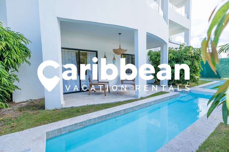 Boho Swim-Up Suite | Access to Private Beach