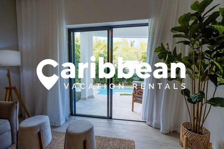 Boho Swim-Up Suite | Access to Private Beach