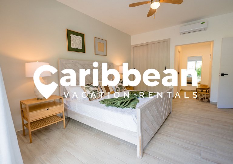 Boho Swim-Up Suite | Access to Private Beach