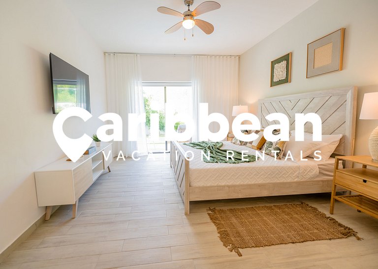 Boho Swim-Up Suite | Access to Private Beach