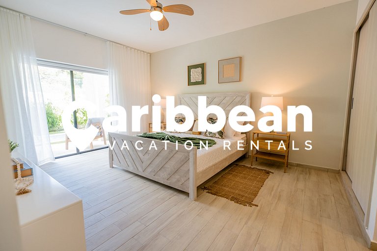 Boho Swim-Up Suite | Access to Private Beach