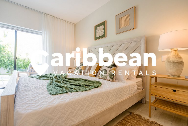 Boho Swim-Up Suite | Access to Private Beach