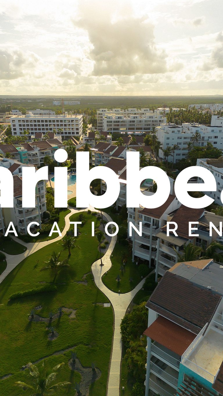 Private Beach | Terrace and Pool • Fast WiFi