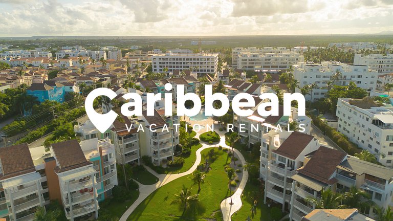 Private Beach | Terrace and Pool • Fast WiFi