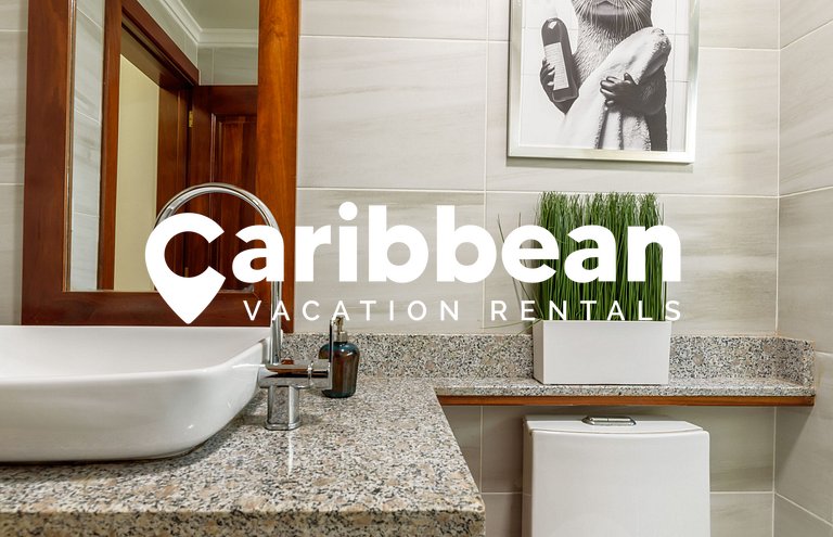 Modern • Pool + Balcony | Close to the Beach