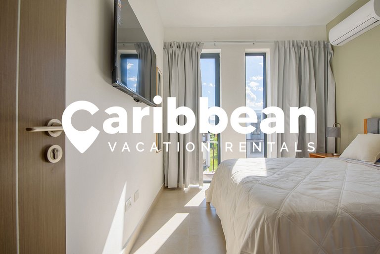 Ziba | Spacious 3BR w/ Private Pool (7 Guests)