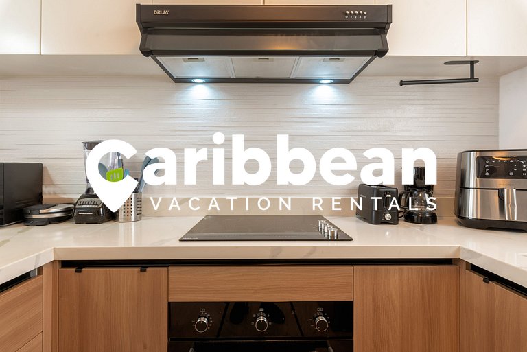 Sausalito 2BR | Pool View | Walk Beach