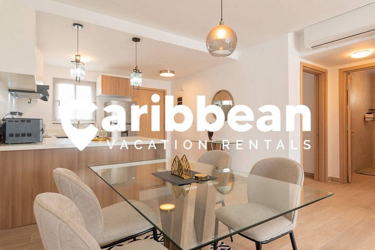 Sausalito 2BR | Pool View | Walk Beach