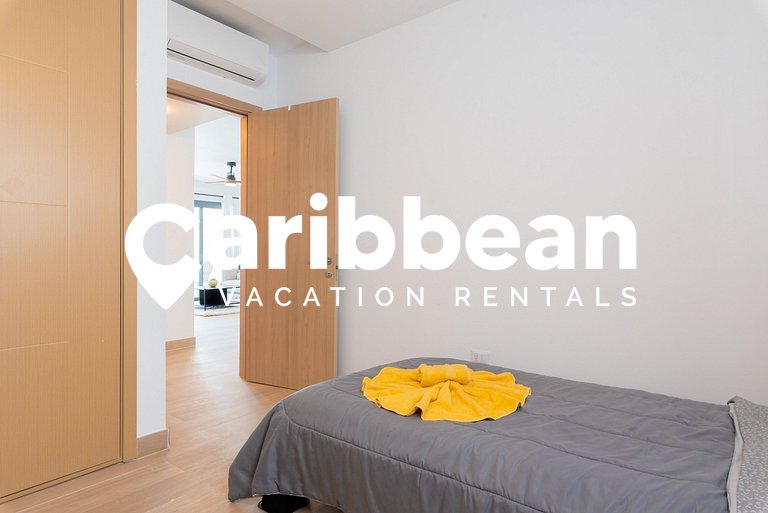 Sausalito 2BR | Pool View | Walk Beach