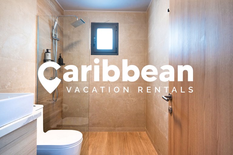 Sausalito 2BR | Pool View | Walk Beach