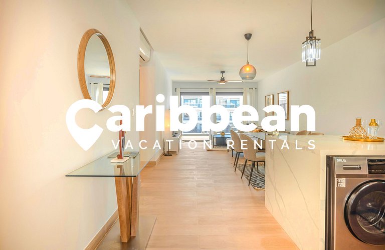 Sausalito 2BR | Pool View | Walk Beach