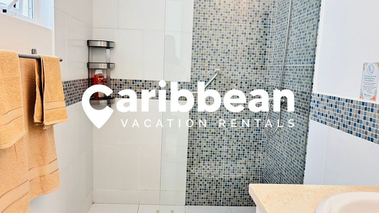 Ocean View Condo + Private Beach Playa Turquesa